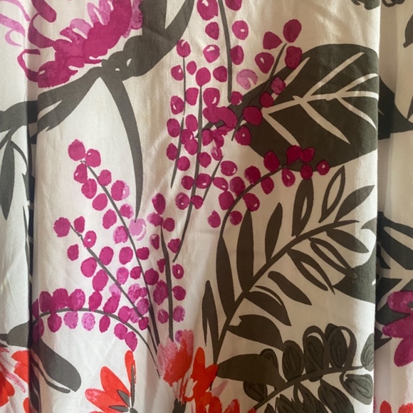 Old Navy Floral Dress - Picture 8 of 8